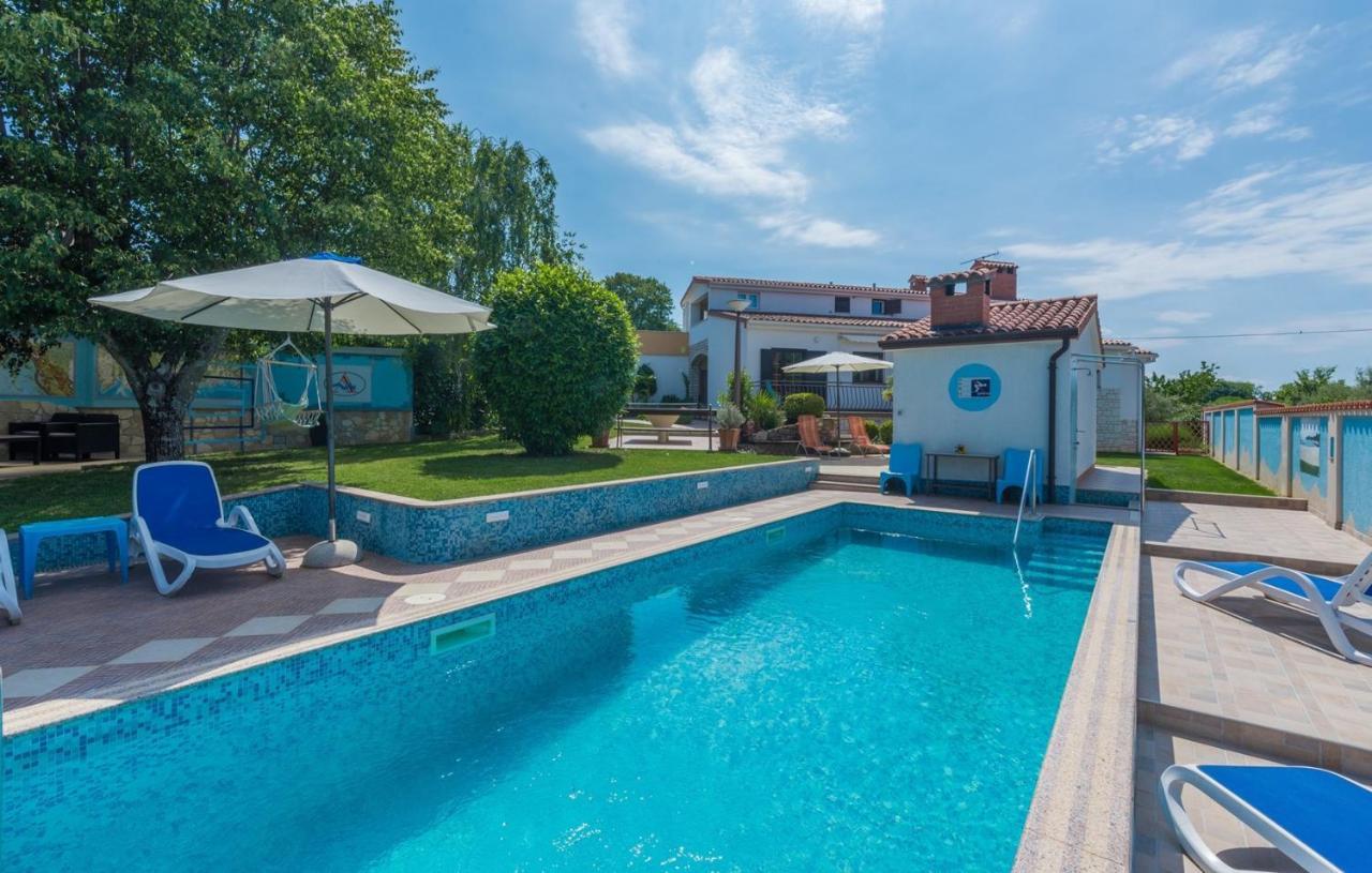 Villa Anita With Common Pool Vrvari ภายนอก รูปภาพ