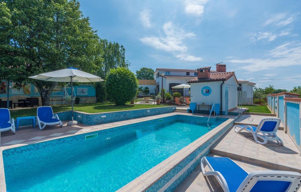 Villa Anita With Common Pool Vrvari ภายนอก รูปภาพ