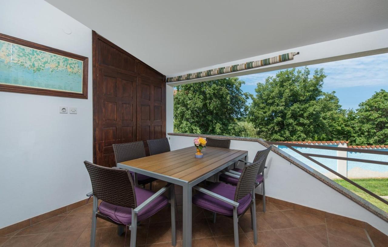 Villa Anita With Common Pool Vrvari ภายนอก รูปภาพ