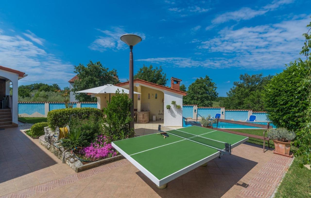 Villa Anita With Common Pool Vrvari ภายนอก รูปภาพ